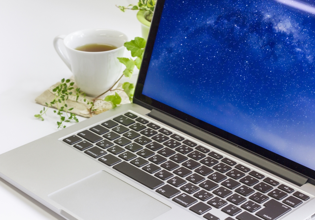 音楽と相性の良いmacOS X MacBookで音楽活動中